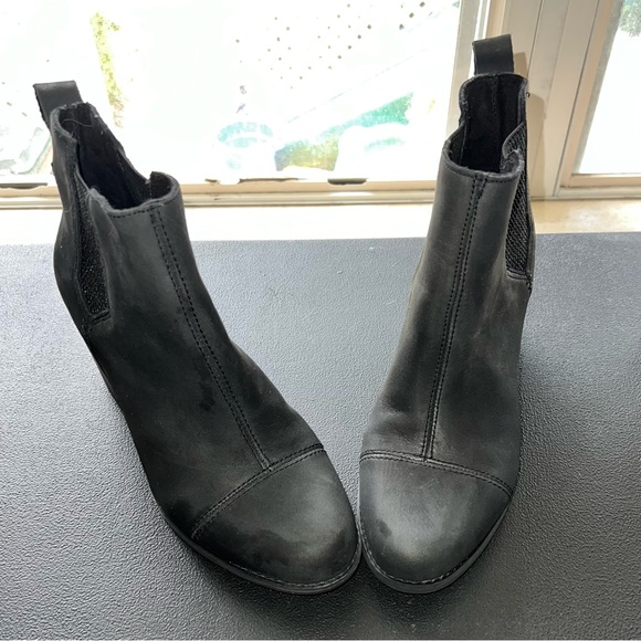 TOMS Everly black booties, in women’s size 7 - Picture 2 of 3